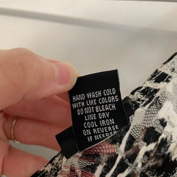 TORRID 0 Plus Size Leopard Lace Babydoll Top Cream Ivory Black Cheetah Animal L - Picture 12 of 16